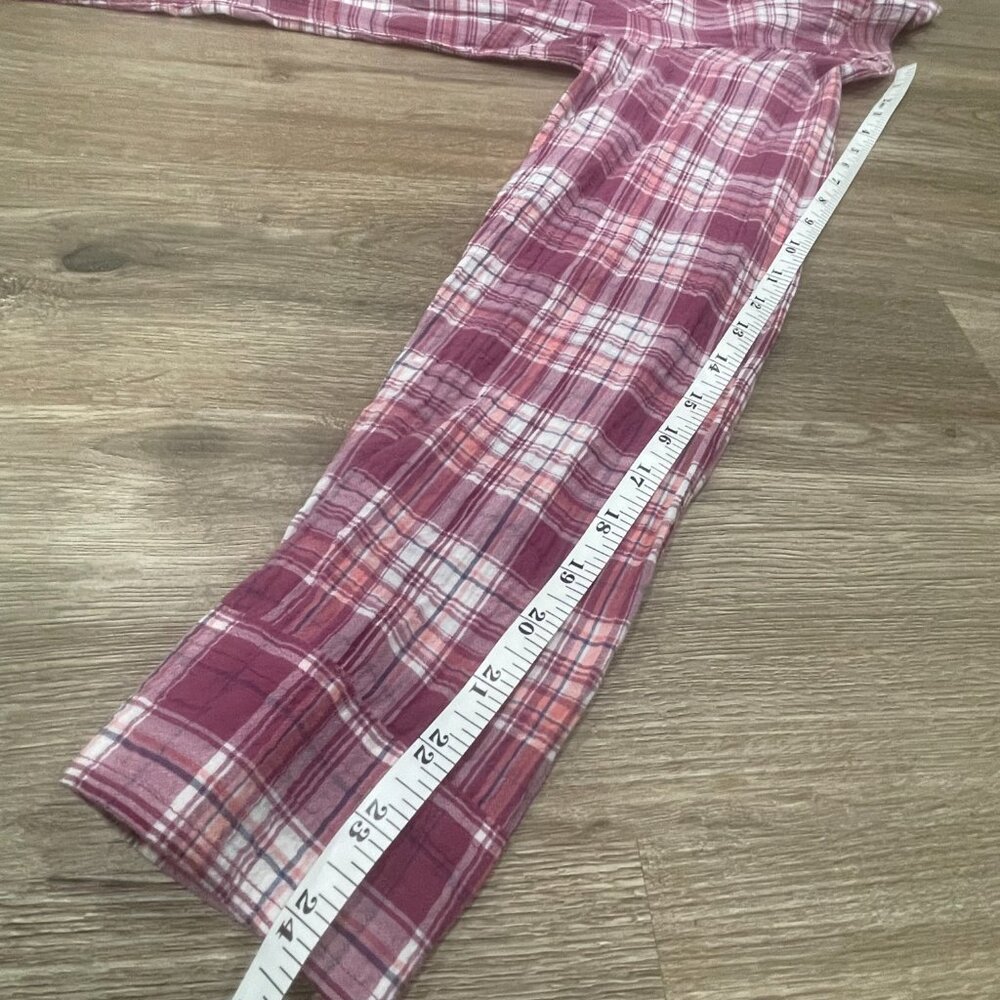 Women's Medium Eddie Bauer Classic Fit Berry Plaid Lightweight Shirt w/Pockets - Picture 16 of 16